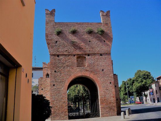 la Porta Montanara