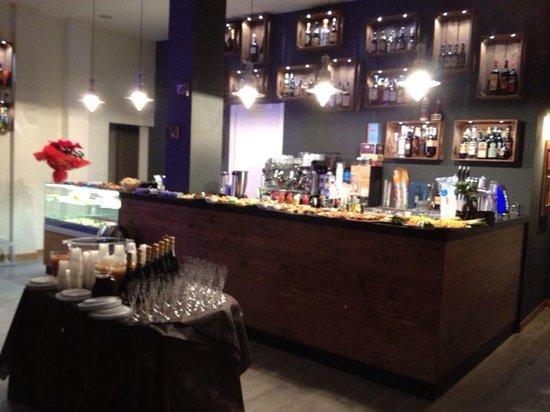 Etoile Wine Bar