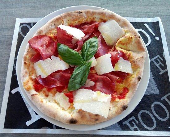 Pizzeria Grey