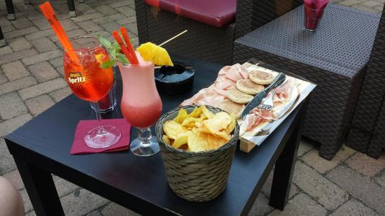 Lambrusco Crescentine e Tigelle