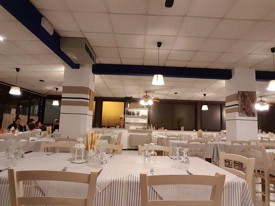 Piccadilly Mare