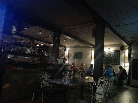 Mamolo Cafe