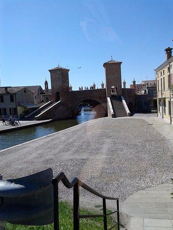 Via delle Botteghe 33