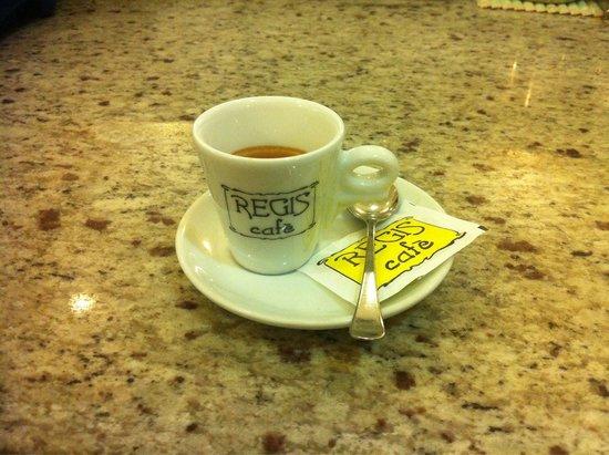 Regis Cafe'