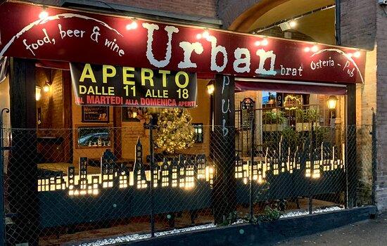 Urban Brat Pub