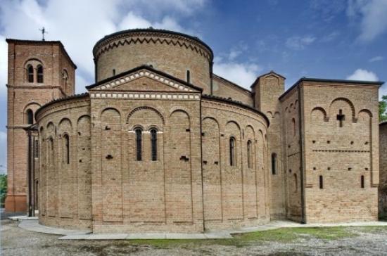 Pieve Romanica Di Santa Maria Della Neve